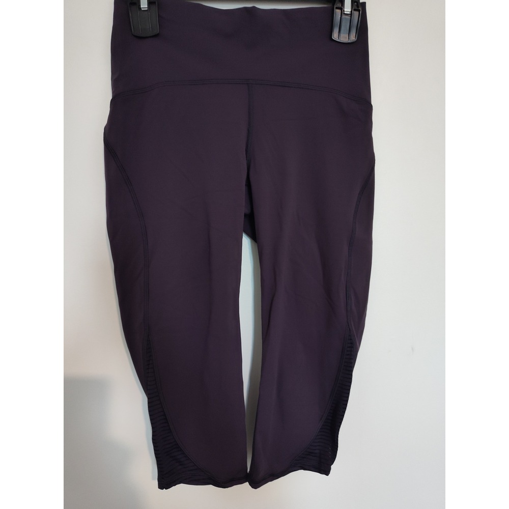 Lululemon Purple High Rise Crop Leggings Mesh Detail Plum Workout Tights